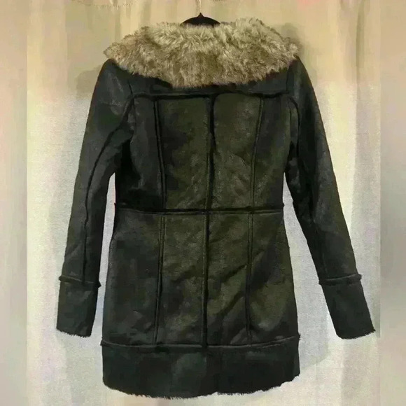 Women’s Black Wet Seal Coat - Picture 2 of 6